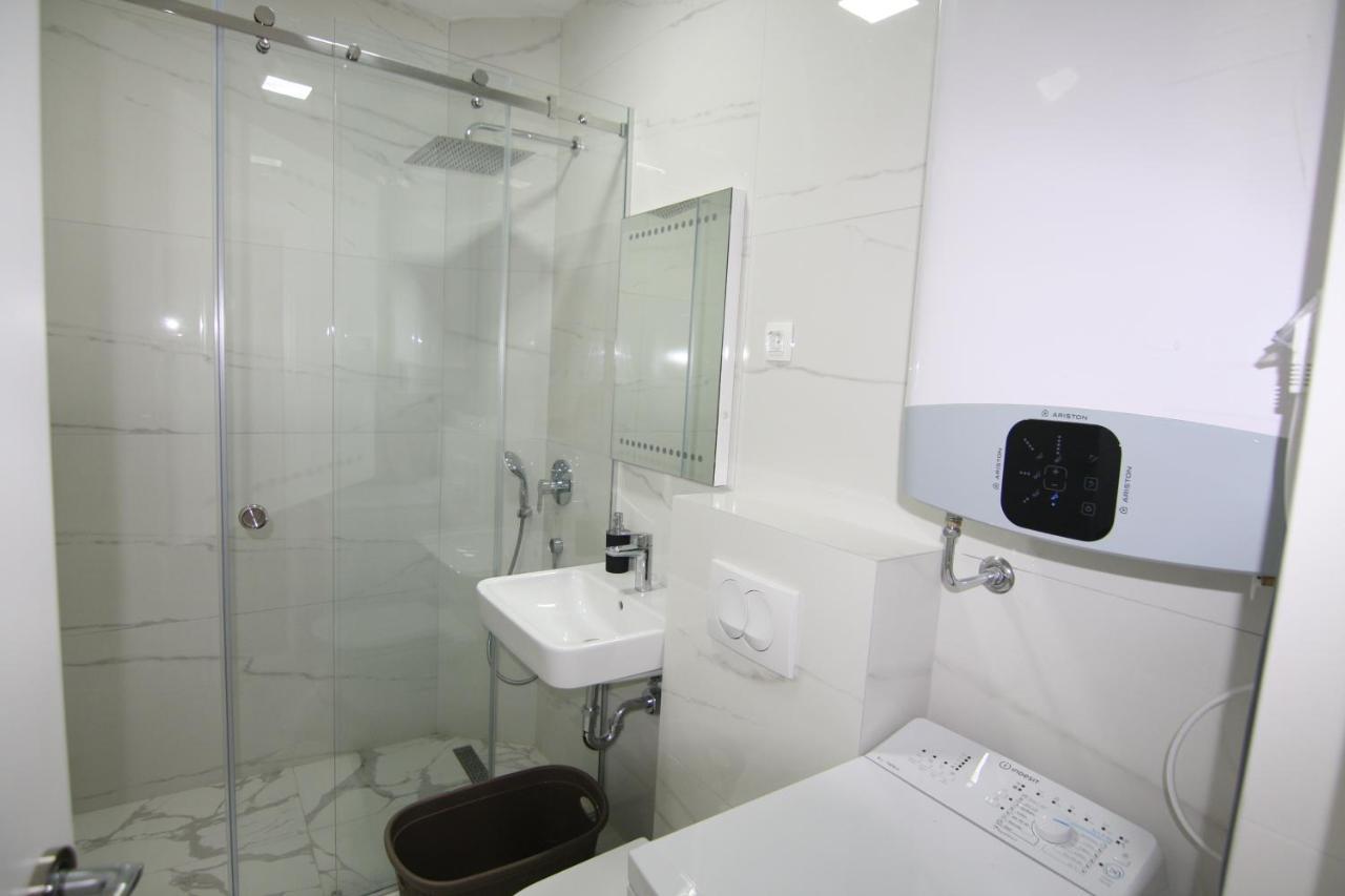 Apartments Lora Zmajeva, 7 ブドヴァ エクステリア 写真