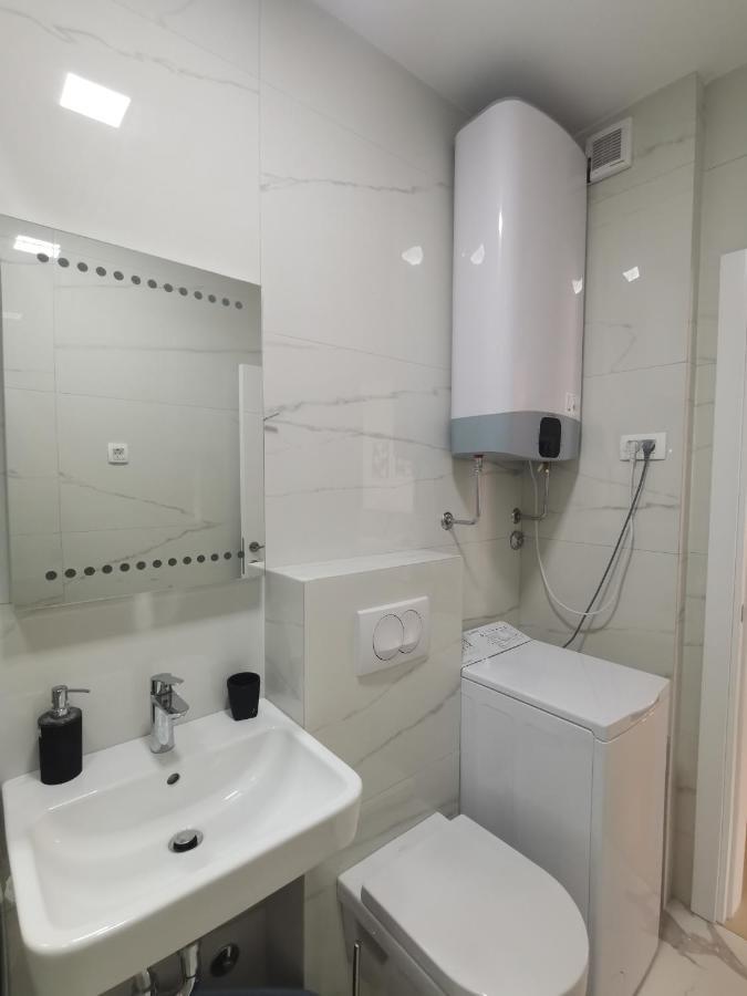 Apartments Lora Zmajeva, 7 ブドヴァ エクステリア 写真