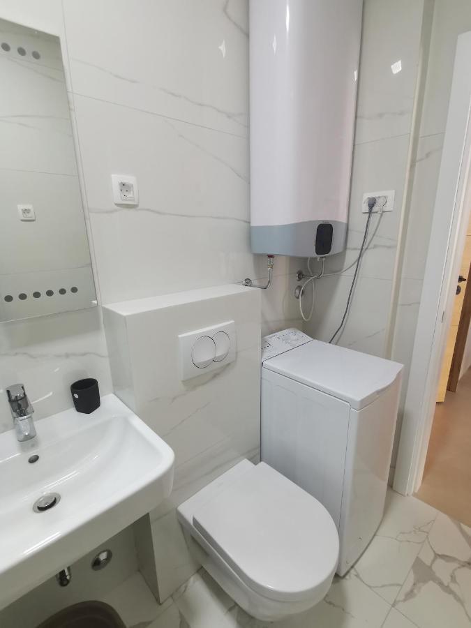 Apartments Lora Zmajeva, 7 ブドヴァ エクステリア 写真