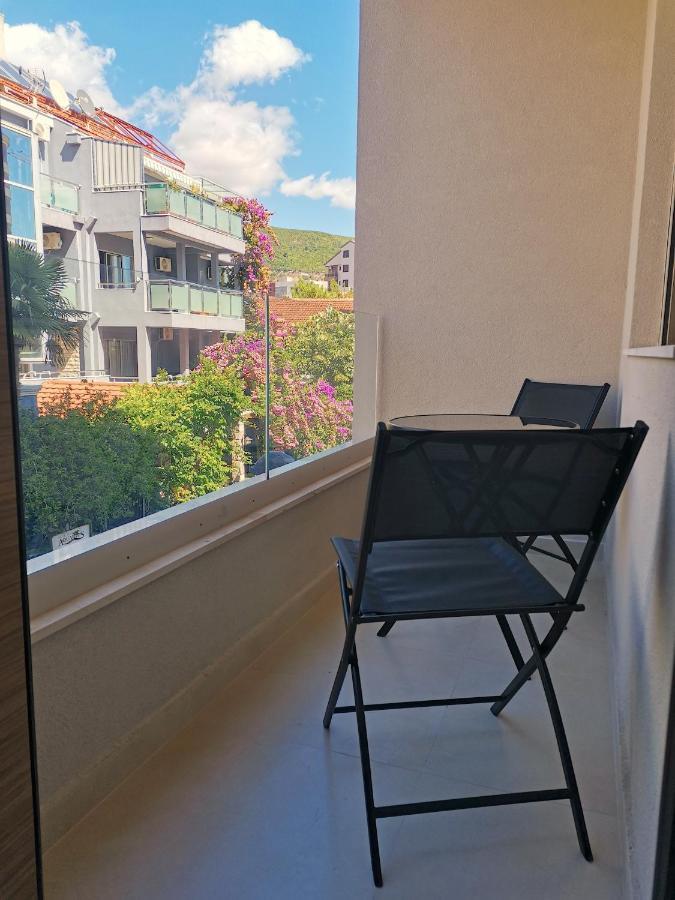 Apartments Lora Zmajeva, 7 ブドヴァ エクステリア 写真
