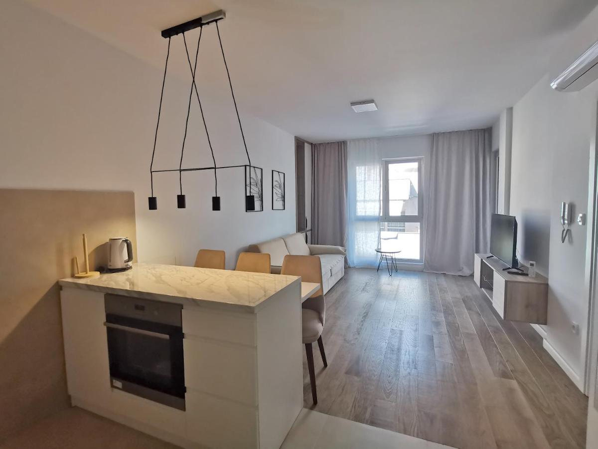 Apartments Lora Zmajeva, 7 ブドヴァ エクステリア 写真