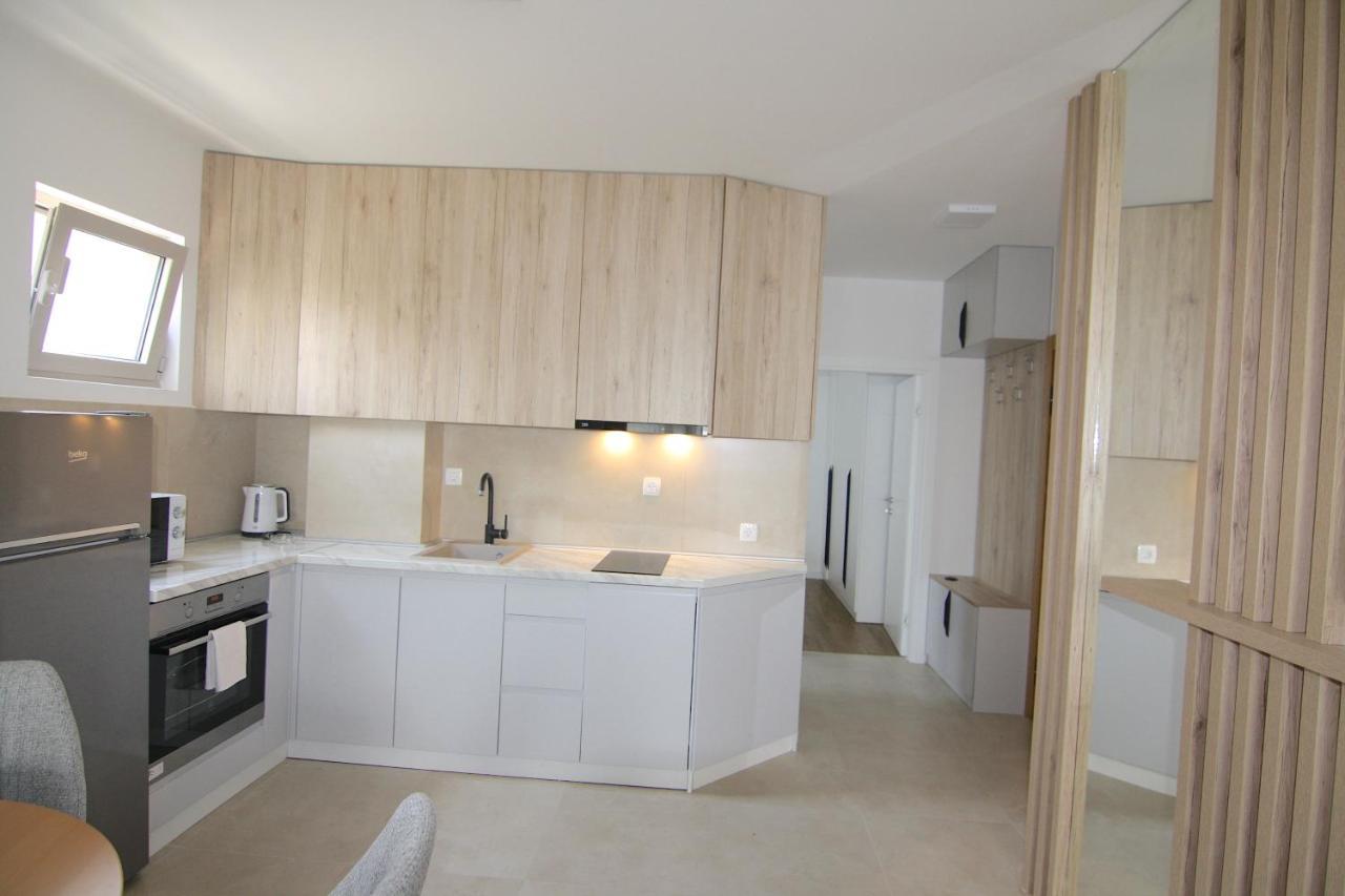 Apartments Lora Zmajeva, 7 ブドヴァ エクステリア 写真