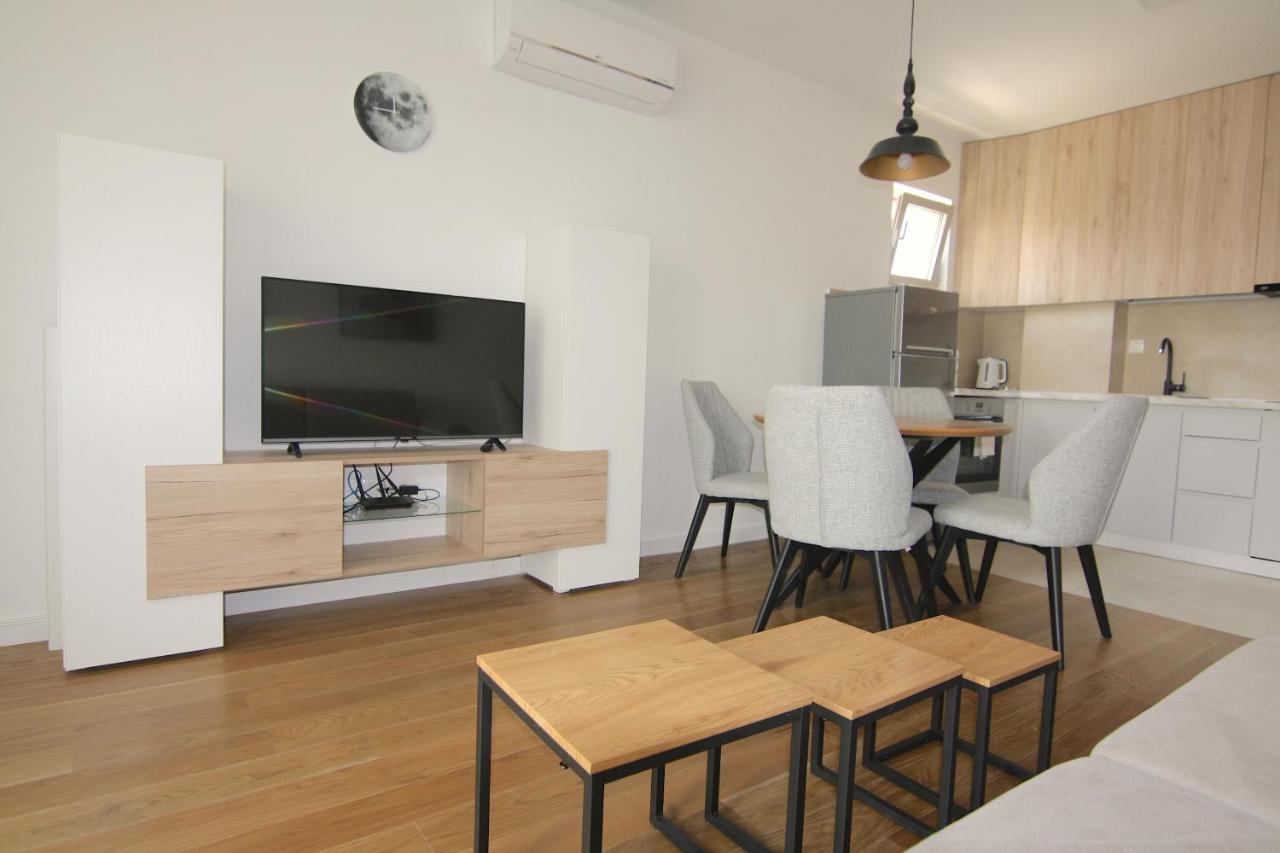 Apartments Lora Zmajeva, 7 ブドヴァ エクステリア 写真