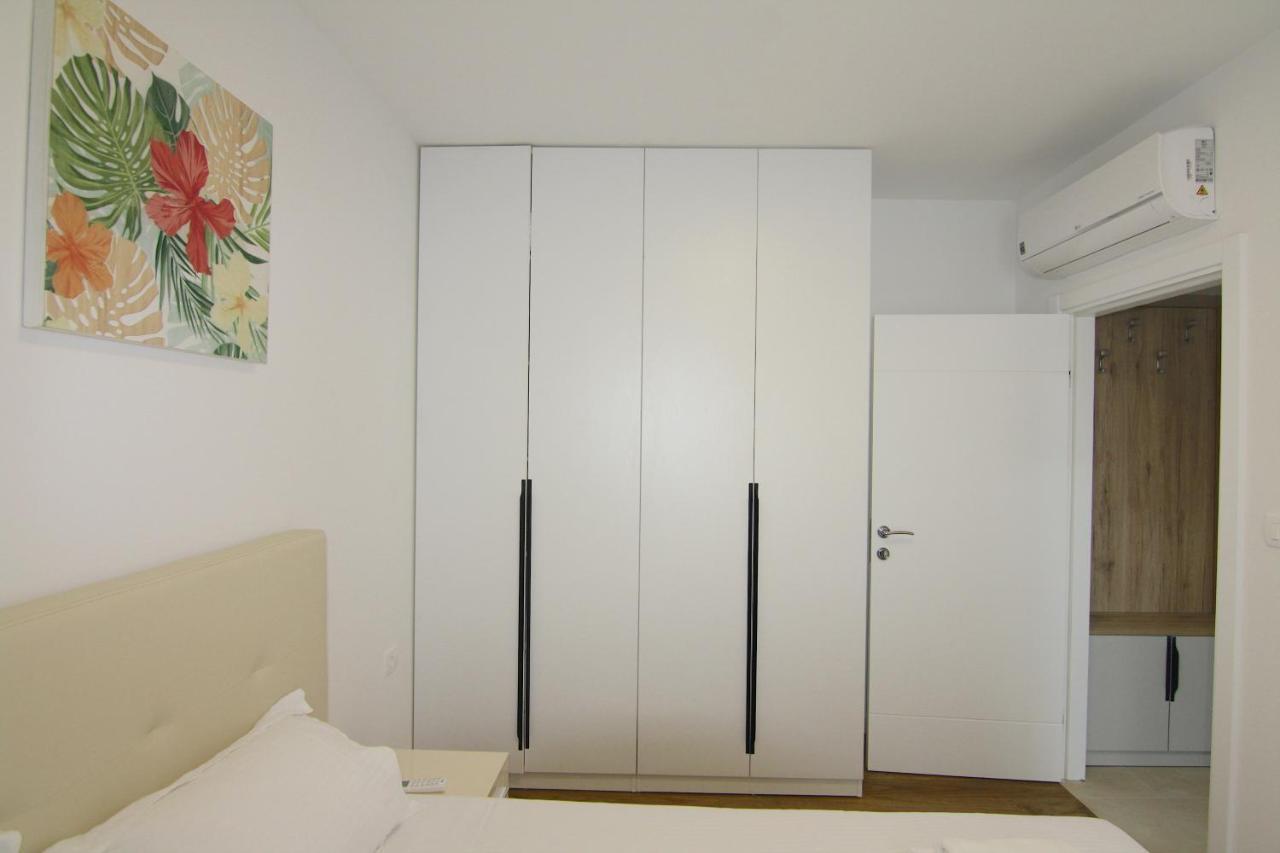 Apartments Lora Zmajeva, 7 ブドヴァ エクステリア 写真